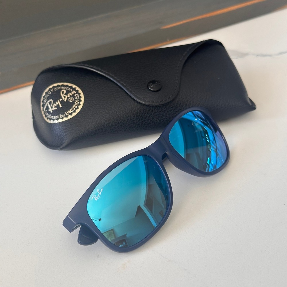 Ray-Ban Andy Sunglasses Unisex 55mm Navy Blue Excellent RB4202 6153/55 Mirror